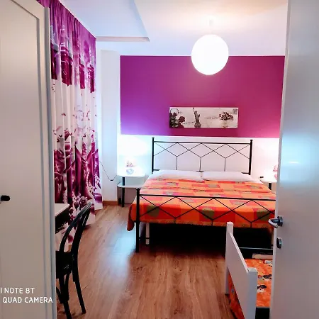 Rafael Con Piscina, Iun P4098 *