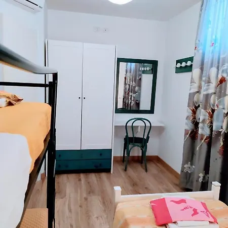 Rafael Con Piscina, Iun P4098