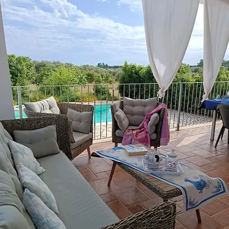 וילה Rafael Con Piscina, Iun P4098