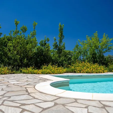 וילה Rafael Con Piscina, Iun P4098