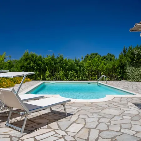 Rafael Con Piscina, Iun P4098 Villa Alghero