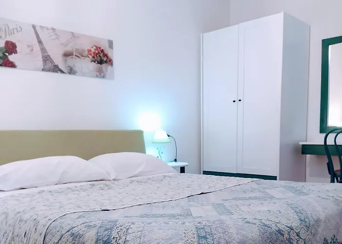 Rafael Con Piscina, Iun P4098 *