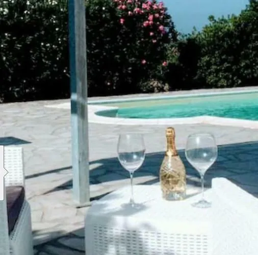 Willa Rafael Con Piscina, Iun P4098 Alghero